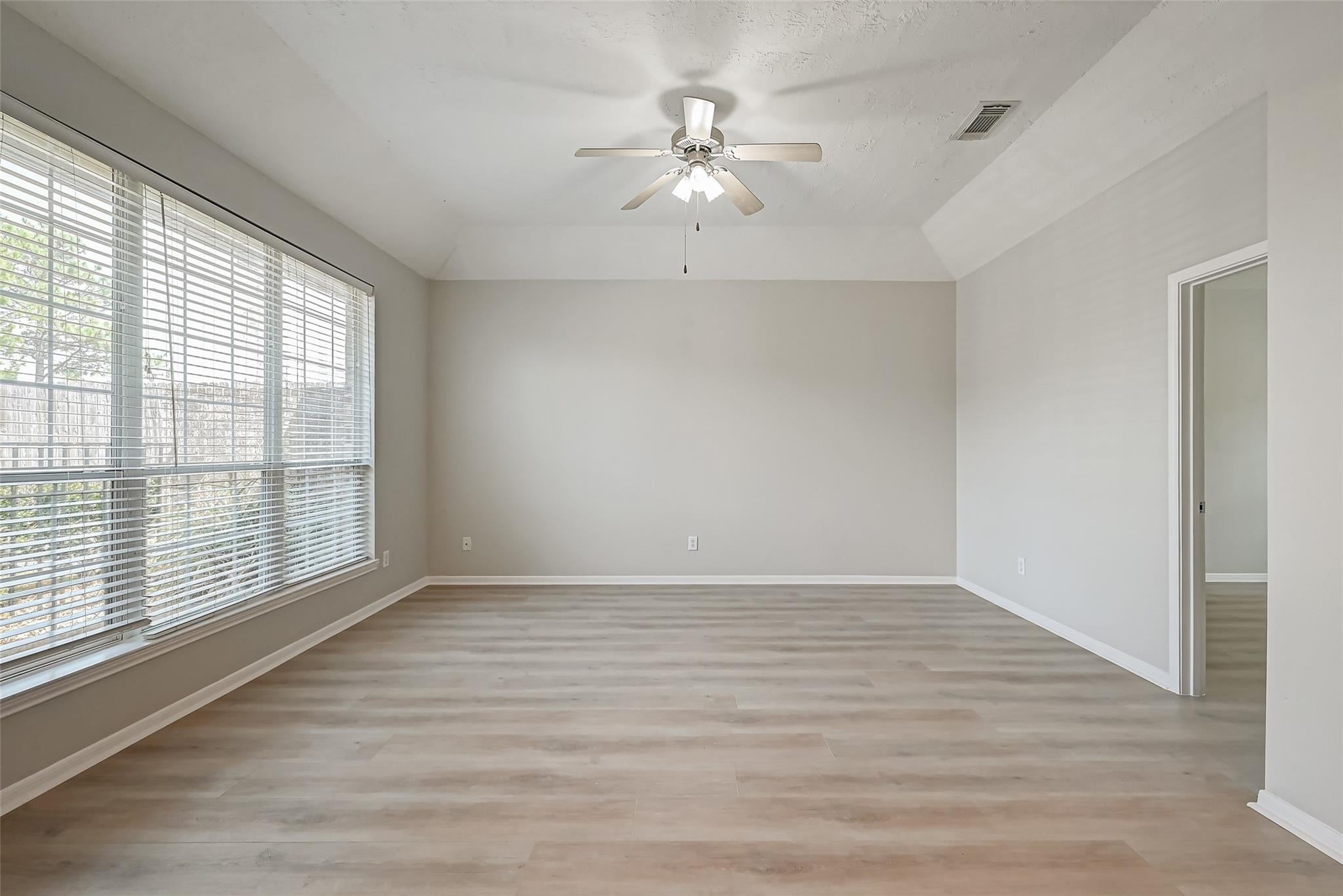 717 Cedarwood