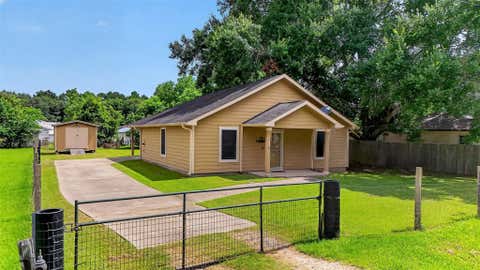 Photo of 148 W Fear Road, Winnie, TX 77665 (MLS # 75228005)