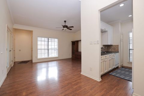 Photo of 2001 Bering Drive #2F, Houston, TX 77057 (MLS # 37756789)