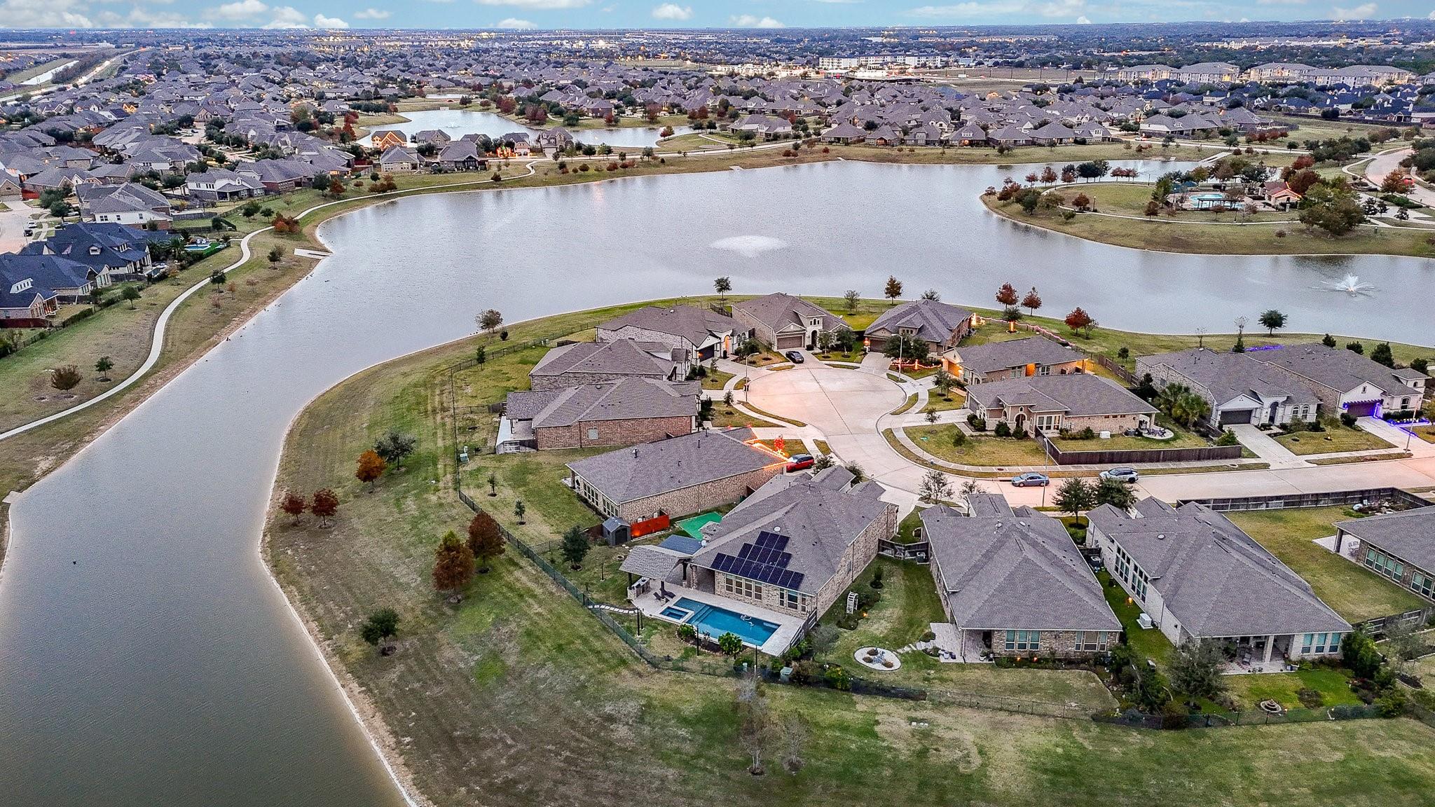 19903 Oakland Knoll Circle