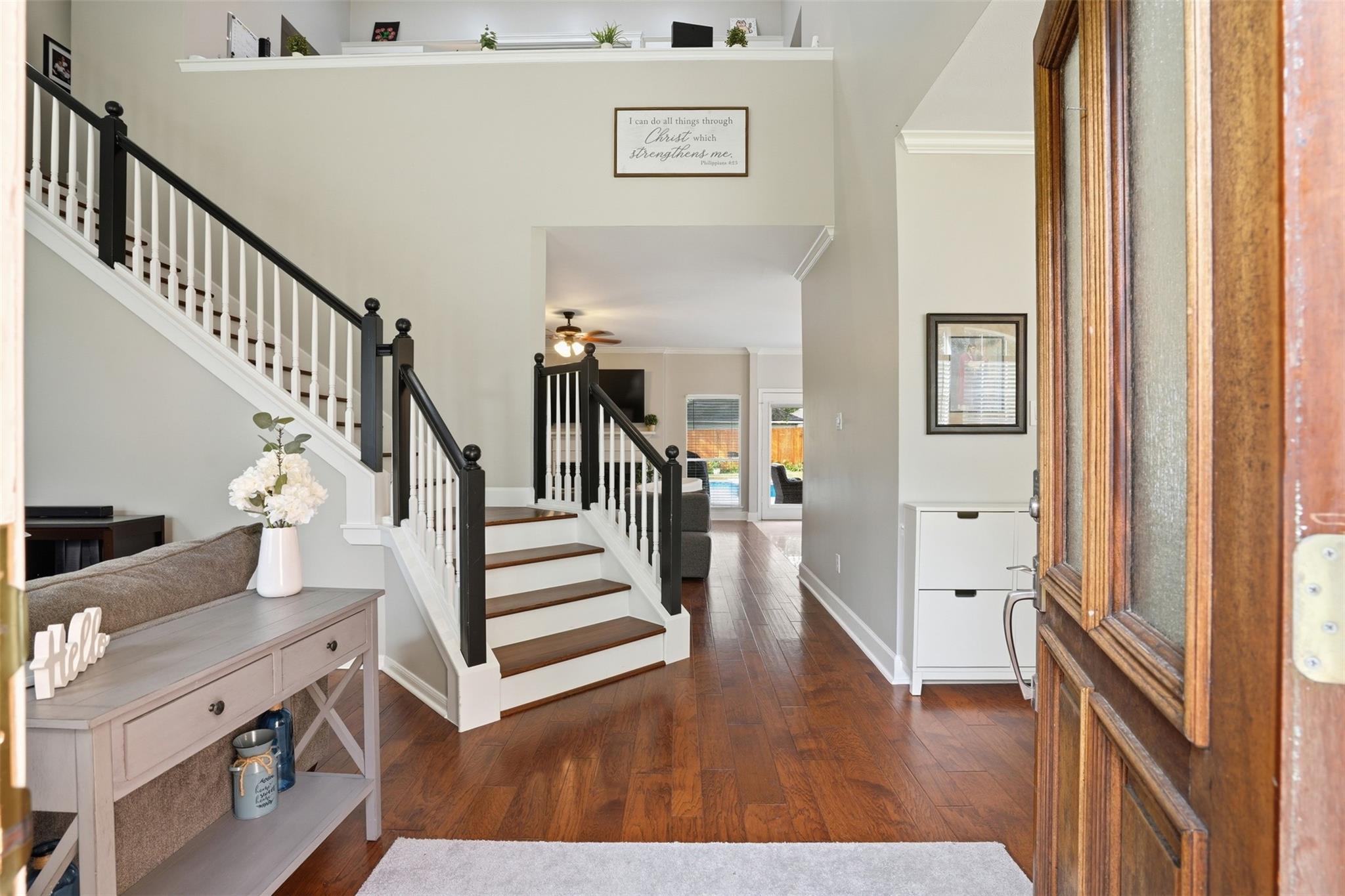 109 Laguna Pointe Drive