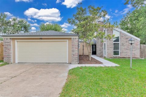 Photo of 10211 Sageyork Drive, Houston, TX 77089 (MLS # 29132898) Photo of 10211 Sageyork Drive, Houston, TX 77089 (MLS # 29132898)