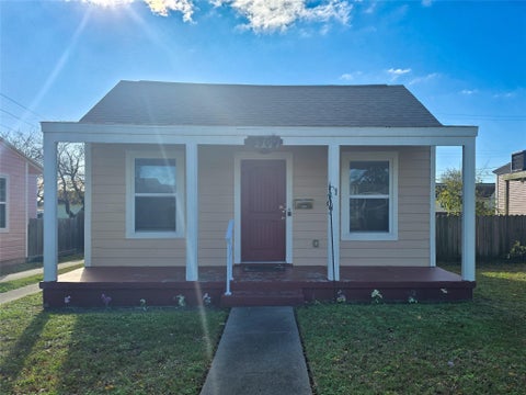 Photo of 5309 Avenue O Street, Galveston, TX 77551 (MLS # 37664585)