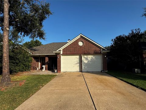 Photo of 2815 Abbey Field Drive, Pearland, TX 77584 (MLS # 15145858) Photo of 2815 Abbey Field Drive, Pearland, TX 77584 (MLS # 15145858)