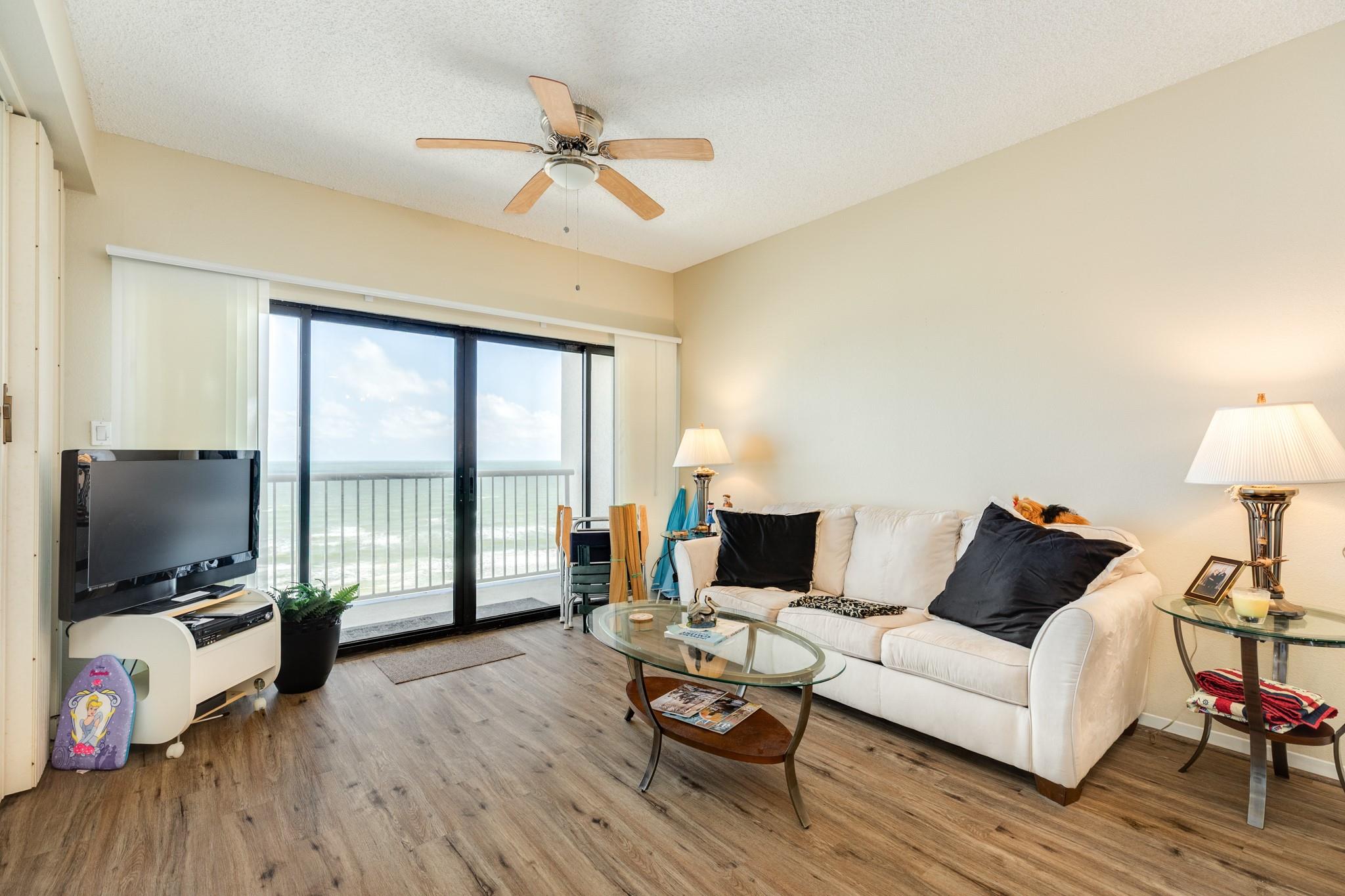 7700 Seawall Boulevard 703