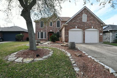 Homes For Sale - 4610 Nealwood Court<br/> Fresno, TX 77545