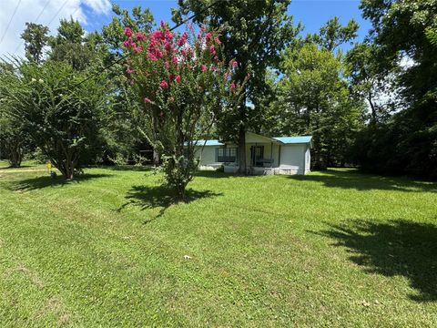 Photo of 315 Sequoia Lane, Onalaska, TX 77360 (MLS # 89678801)