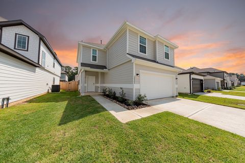 Photo of 13344 Burbot Drive, Conroe, TX 77384 (MLS # 32128797)