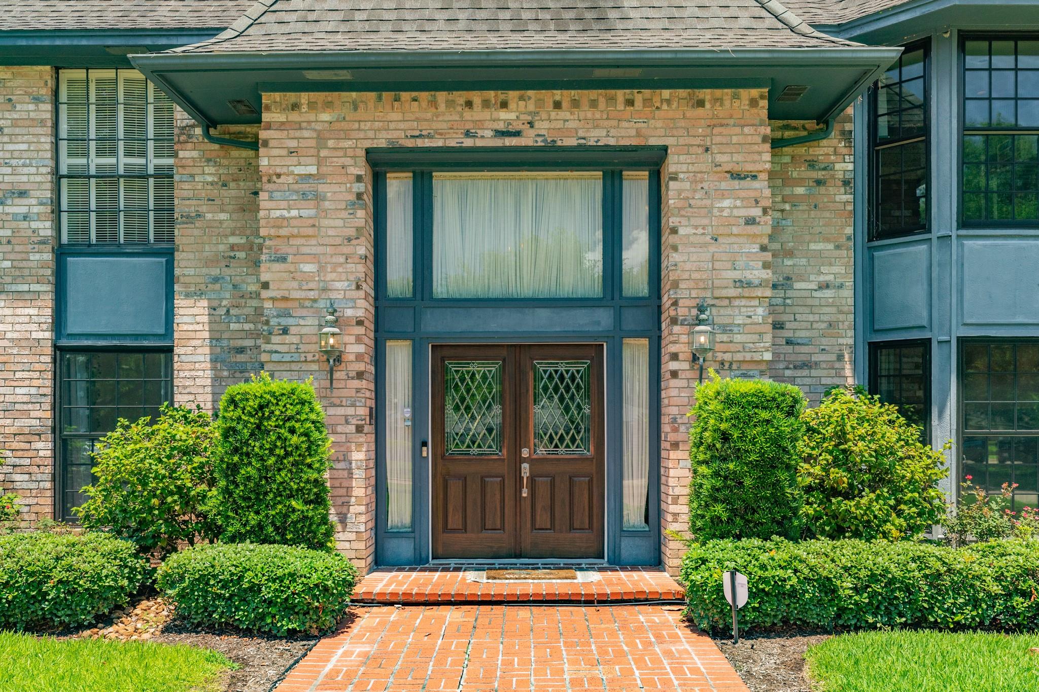 110 Sequoia