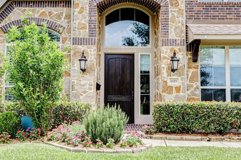 Photo of 1418 Du Barry Lane, Houston, TX 77018 (MLS # 41017723)