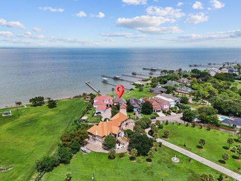 Photo of 2668 E Bayshore Drive, San Leon, TX 77539 (MLS # 87351458) Photo of 2668 E Bayshore Drive, San Leon, TX 77539 (MLS # 87351458)