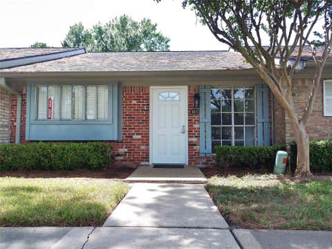Townhouse For Rent - 1102 W Tri Oaks Lane #103<br/> Houston, TX 77043