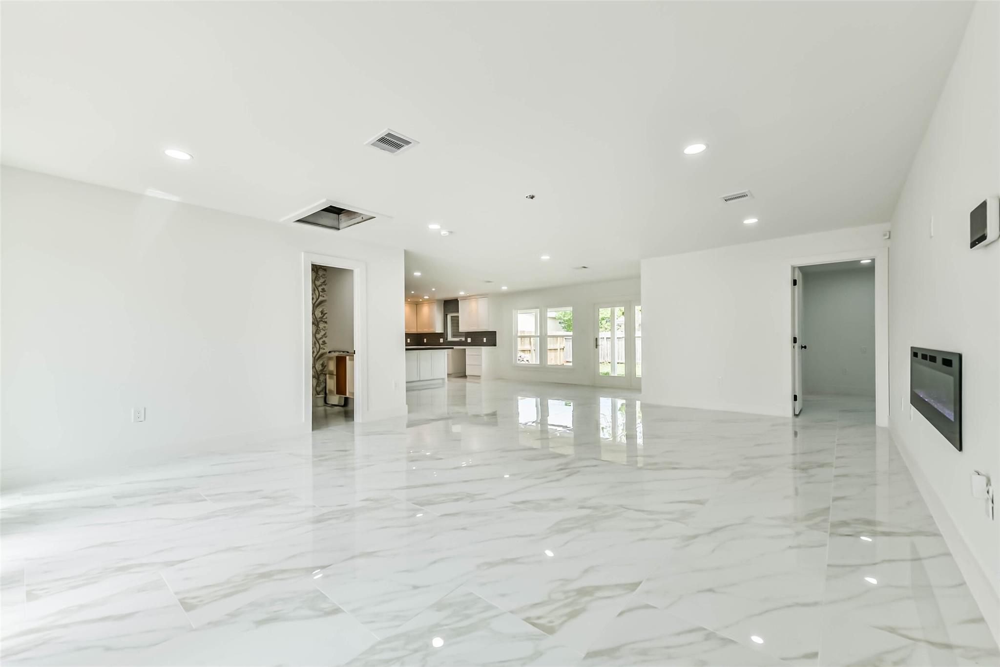 28 Back Bay Circle