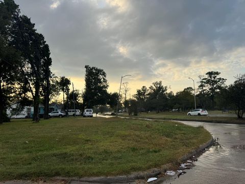 Photo of 0 Landor Street, Houston, TX 77028 (MLS # 37149895) Photo of 0 Landor Street, Houston, TX 77028 (MLS # 37149895)