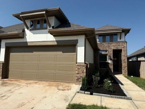 Photo of 1040 Shoal Creek Trail, Conroe, TX 77304 (MLS # 16534372)