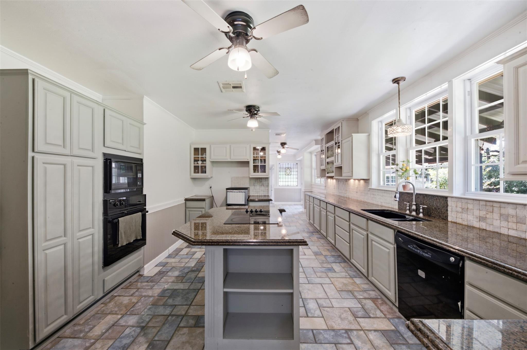 6998 Commander Roland Drive