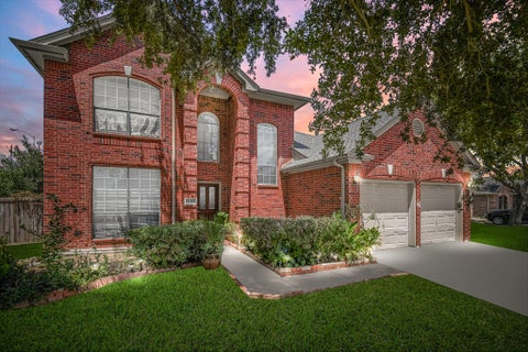 Photo of 16410 Noblewood Court, Sugar Land, TX 77498 (MLS # 20949474)