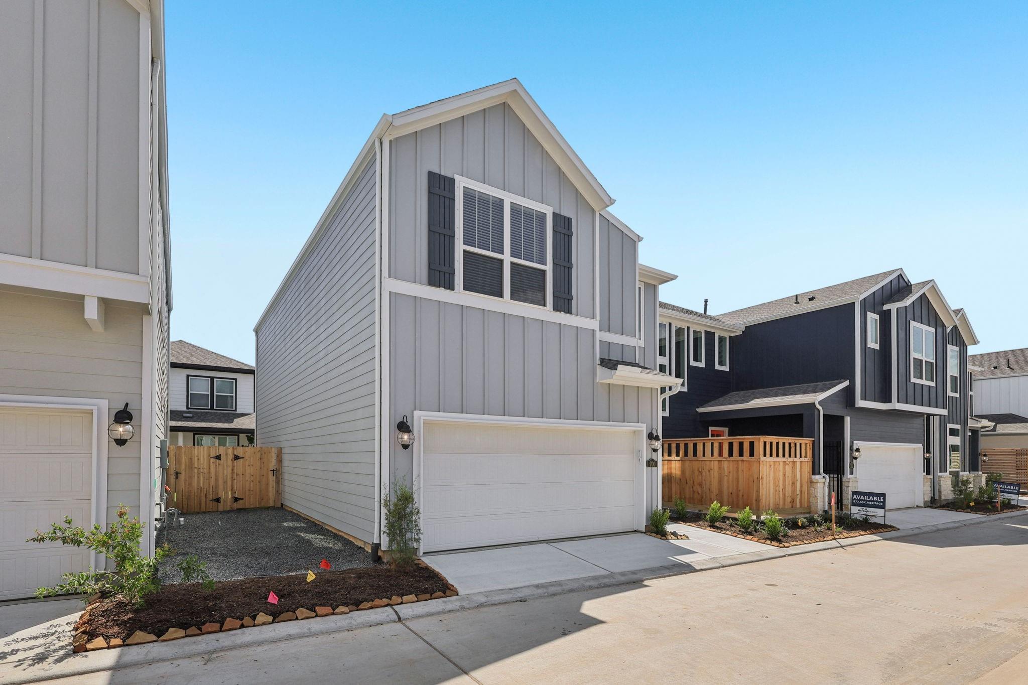 700 Topwater Trail