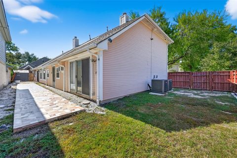 Tiny photo for 13051 Meadowline Drive, Houston, TX 77082 (MLS # 60700623)