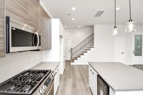 Tiny photo for 313 Charlock Street, Houston, TX 77022 (MLS # 55835512)