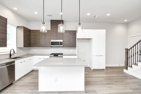 Tiny photo for 313 Charlock Street, Houston, TX 77022 (MLS # 55835512)