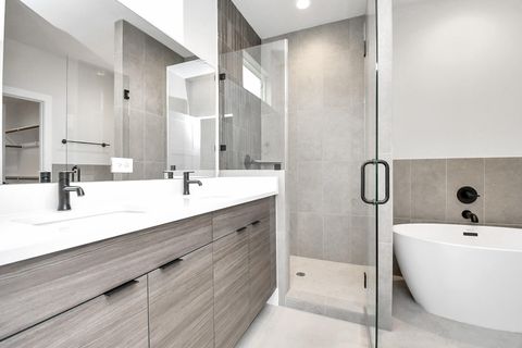 Tiny photo for 313 Charlock Street, Houston, TX 77022 (MLS # 55835512)