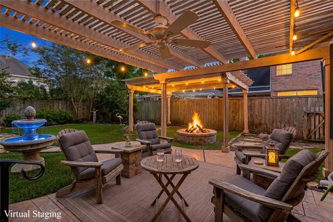 Photo of 1518 Fall Wood Drive, Sugar Land, TX 77479 (MLS # 96703226)