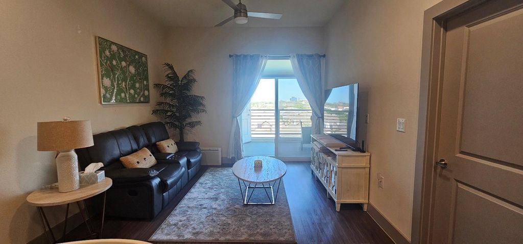 Photo of 6955 Turtlewood Dr #607, Houston, TX 77072 (MLS # 2845917)