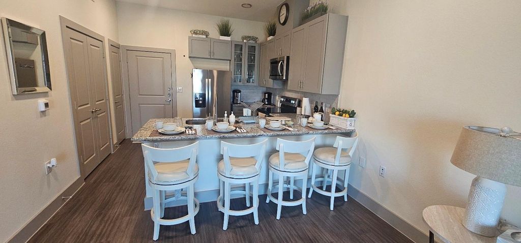 Photo of 6955 Turtlewood Dr #607, Houston, TX 77072 (MLS # 2845917)