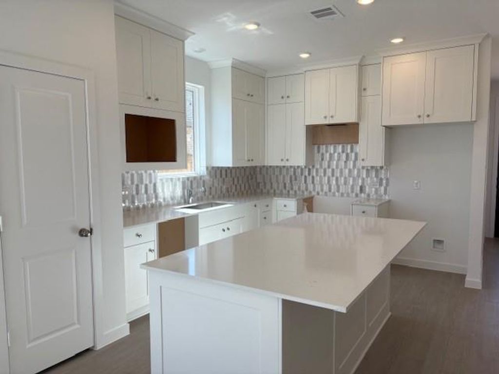 Photo of 214 Yellow Rosewood Lane, New Caney, TX 77357 (MLS # 6961475)