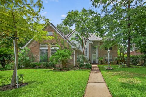 Photo of 2803 Randons Bell Drive, Sugar Land, TX 77479 (MLS # 43095500)