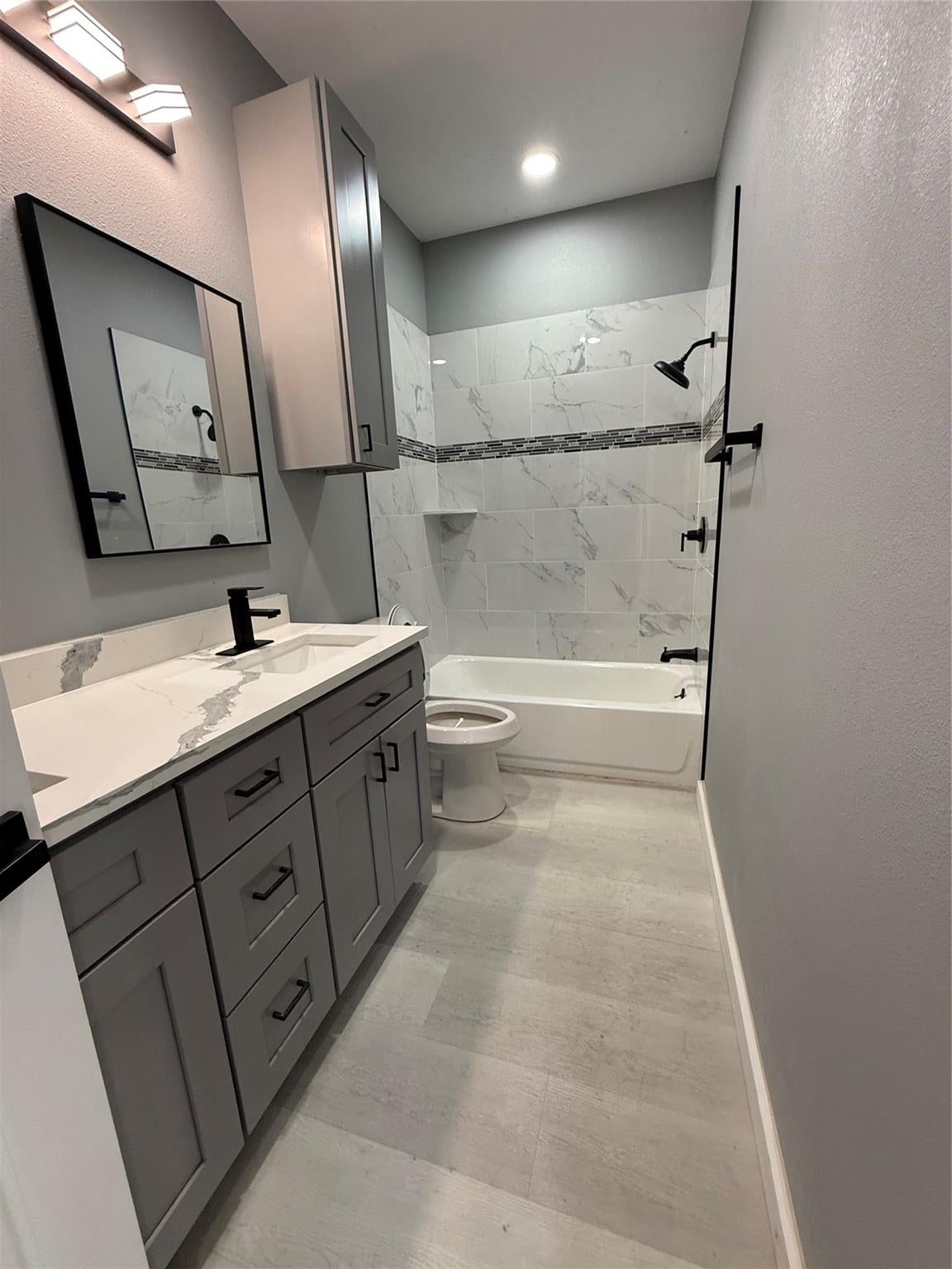 17404 Reiss Trail