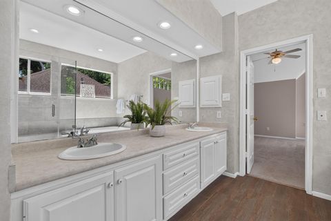 Tiny photo for 14 Treescape Circle, The Woodlands, TX 77381 (MLS # 78482331)