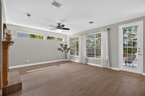 Tiny photo for 14 Treescape Circle, The Woodlands, TX 77381 (MLS # 78482331)