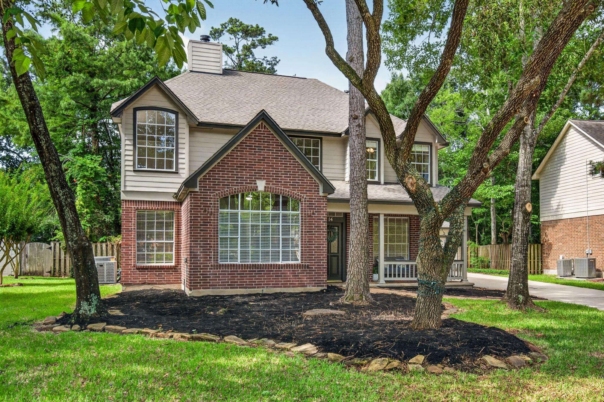 14 Treescape Circle