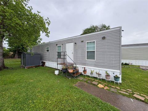 Mobile Home For Rent - 5100 Allen Genoa Road #42<br/> Pasadena, TX 77504