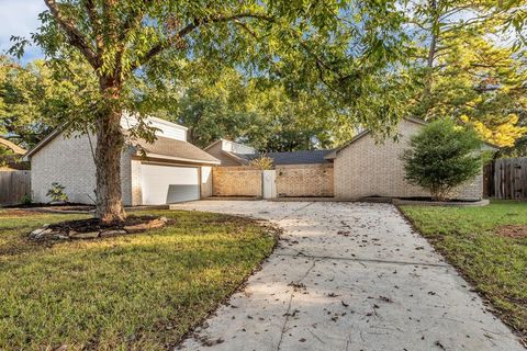 Photo of 11514 Chetman Drive, Houston, TX 77065 (MLS # 27017293)