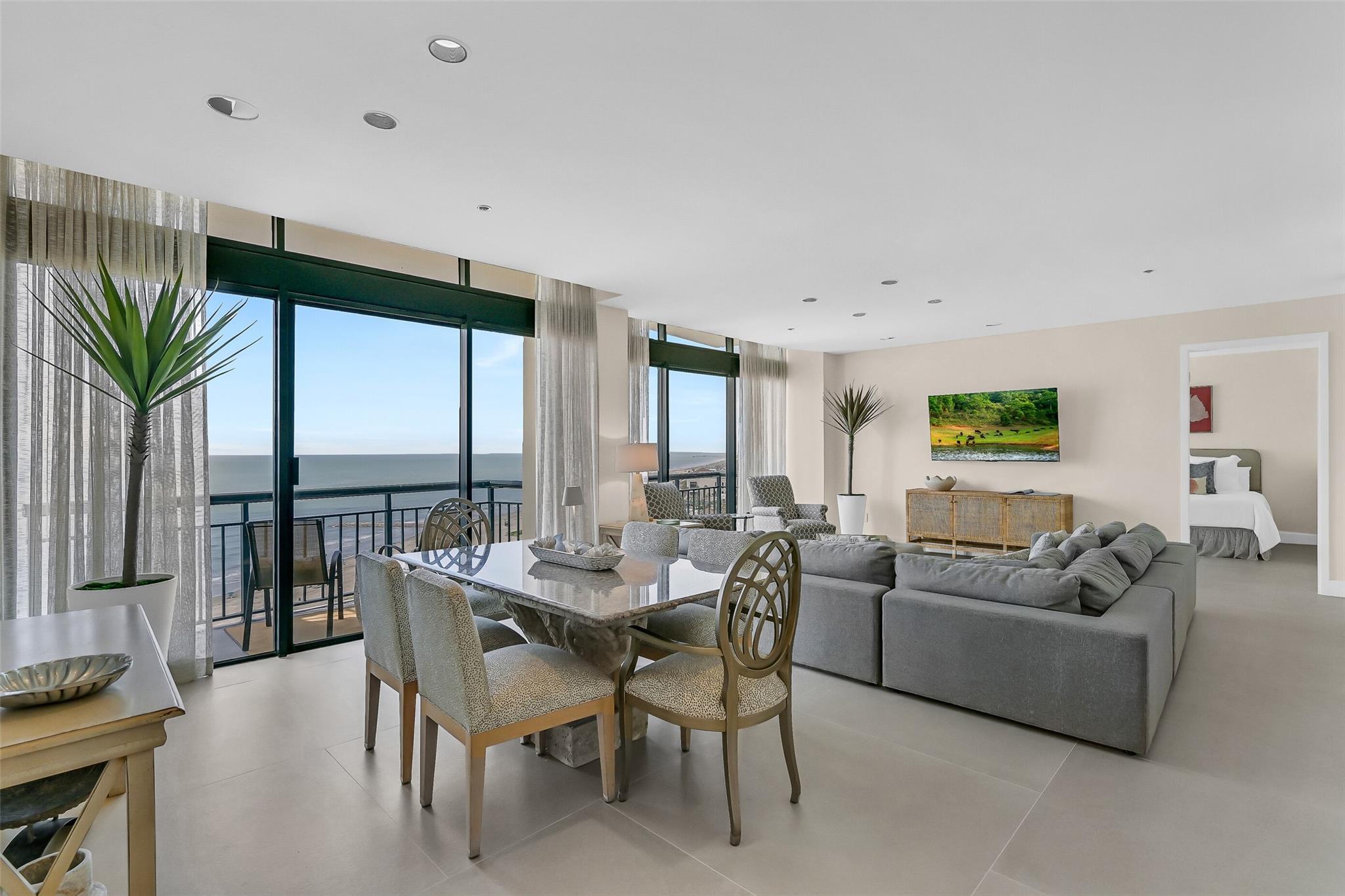 5220 Seawall Boulevard 1634