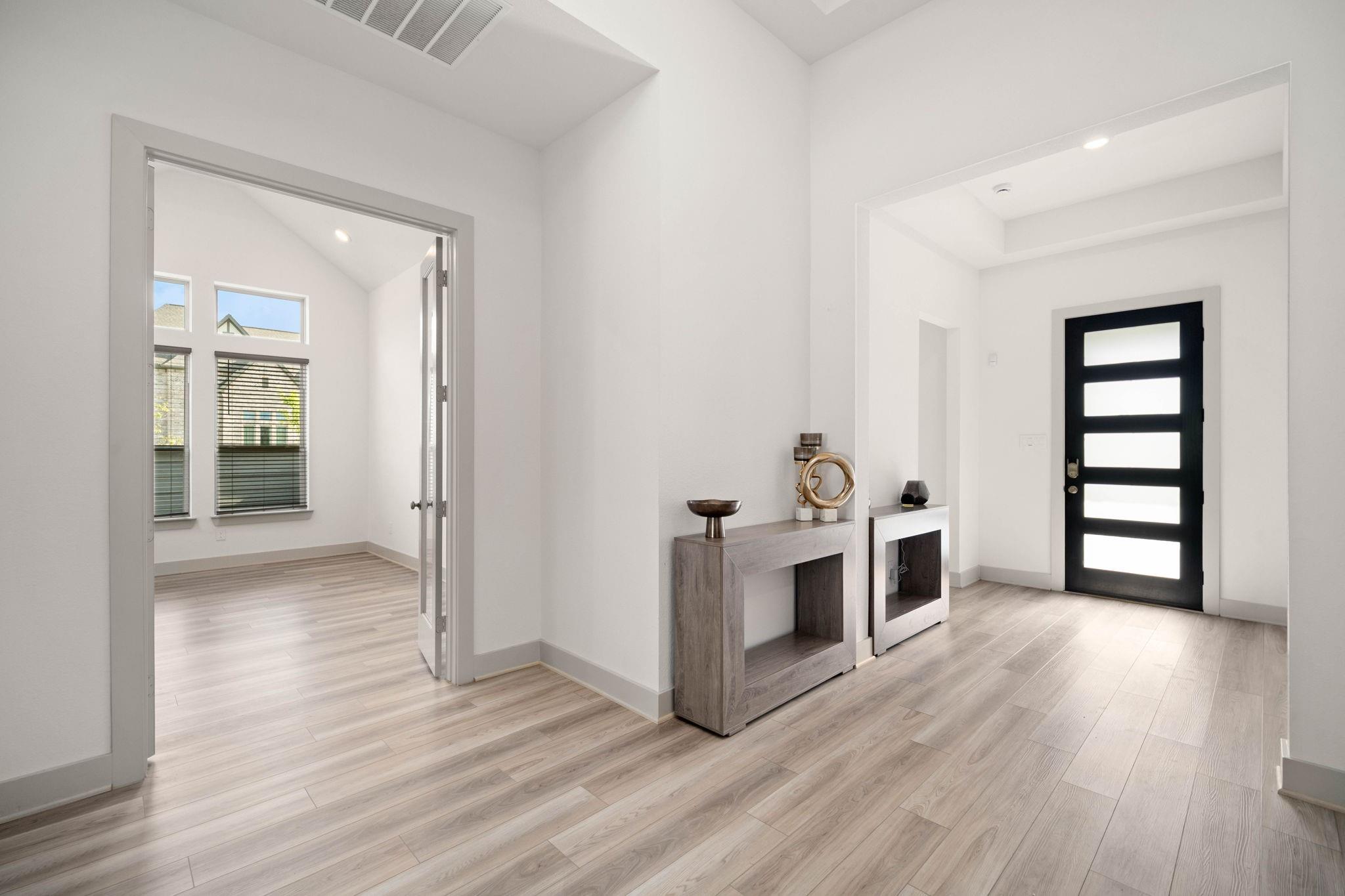 5008 Blooming Hibiscus Lane