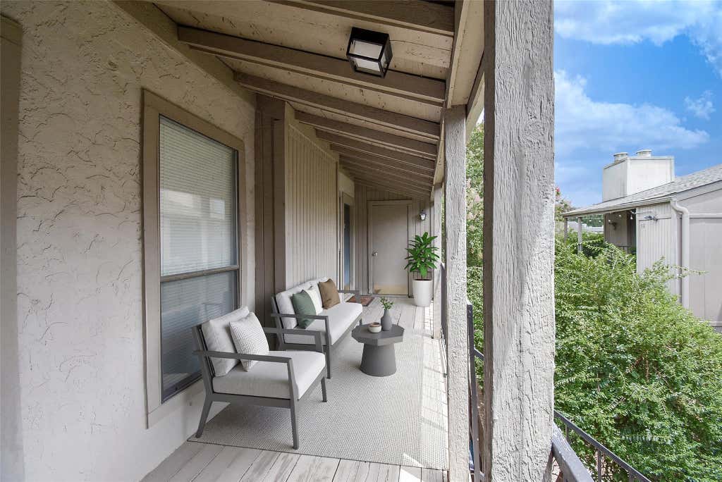 Photo of 5711 Sugar Hill Drive #28, Houston, TX 77057 (MLS # 35722291)