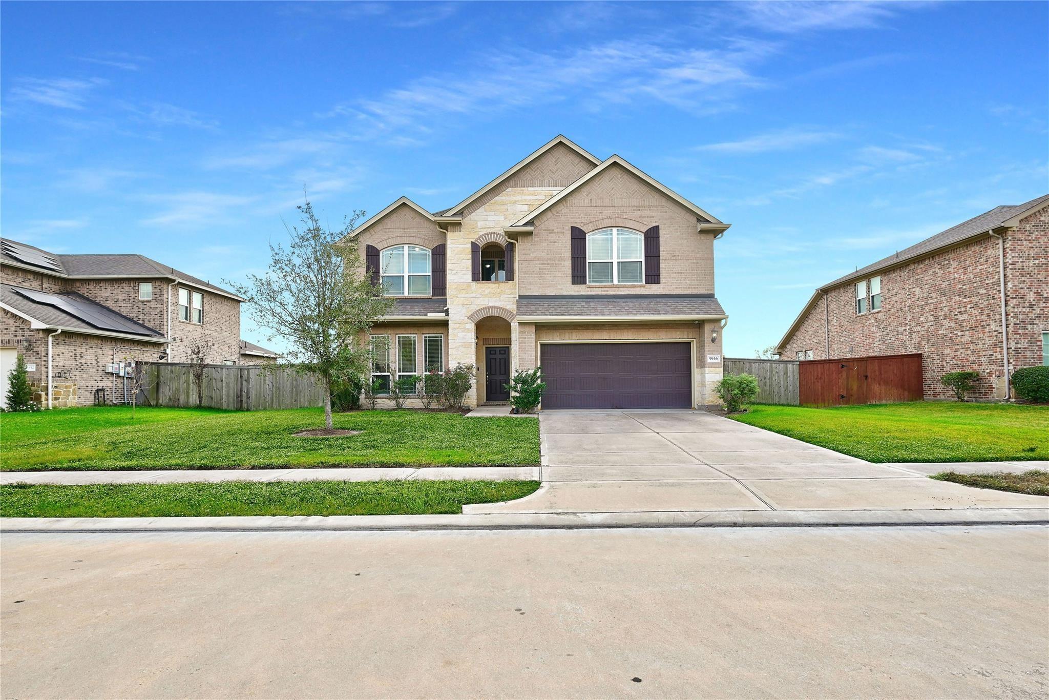 5936 Pearland Place
