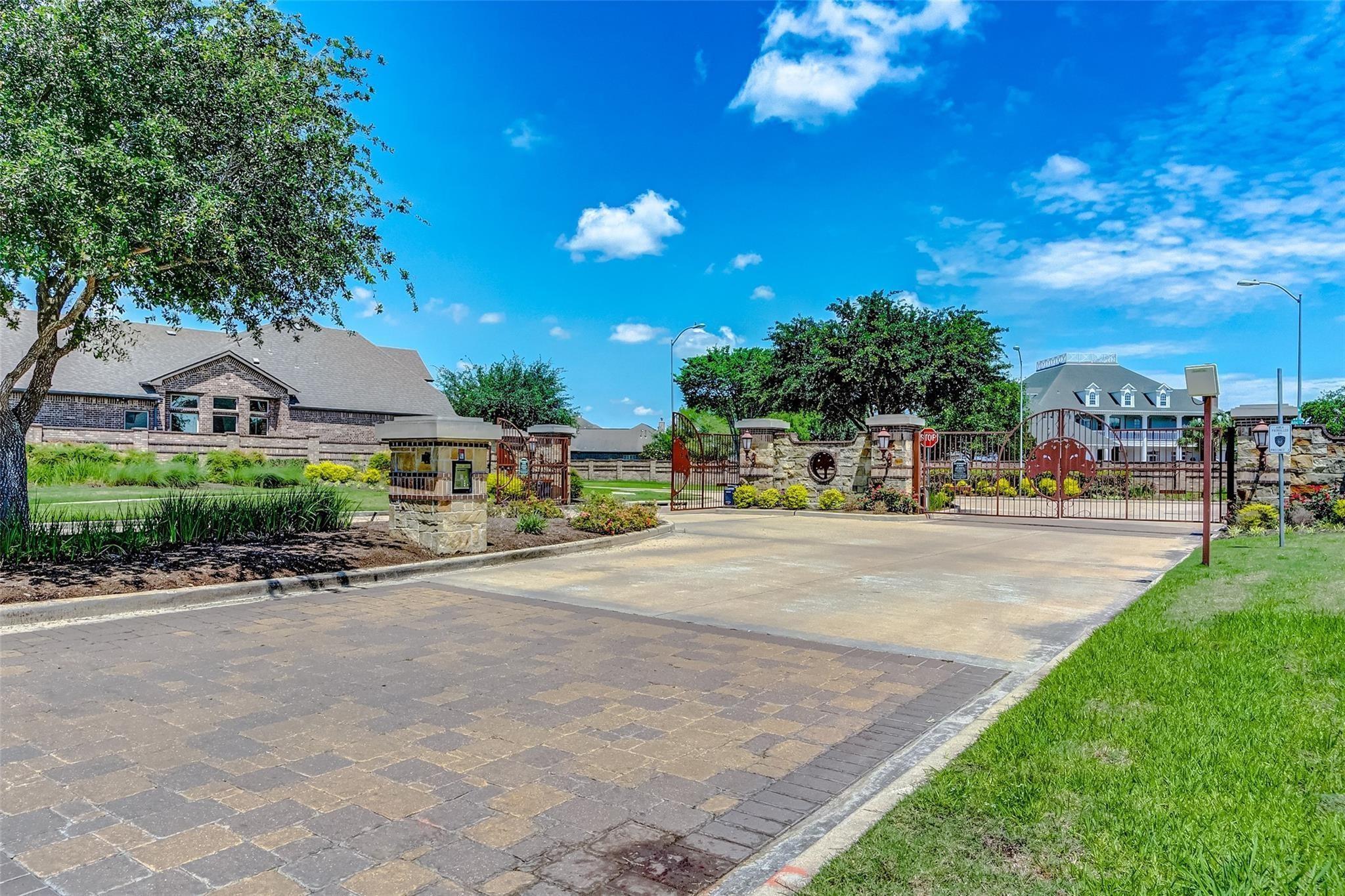 3914 Birdsall Falls Lane