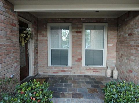 Photo of 12447 Golden Thistle, Houston, TX 77058 (MLS # 26987435)