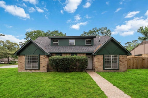 Photo of 203 Wedgewood Court, Oak Ridge North, TX 77386 (MLS # 94923460)