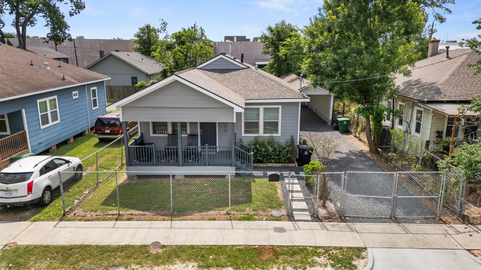1505 Hussion Street