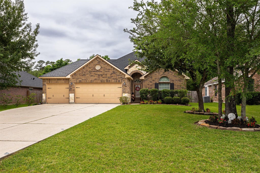 Photo of 33311 Greenfield Forest Drive, Magnolia, TX 77354 (MLS # 96079863)