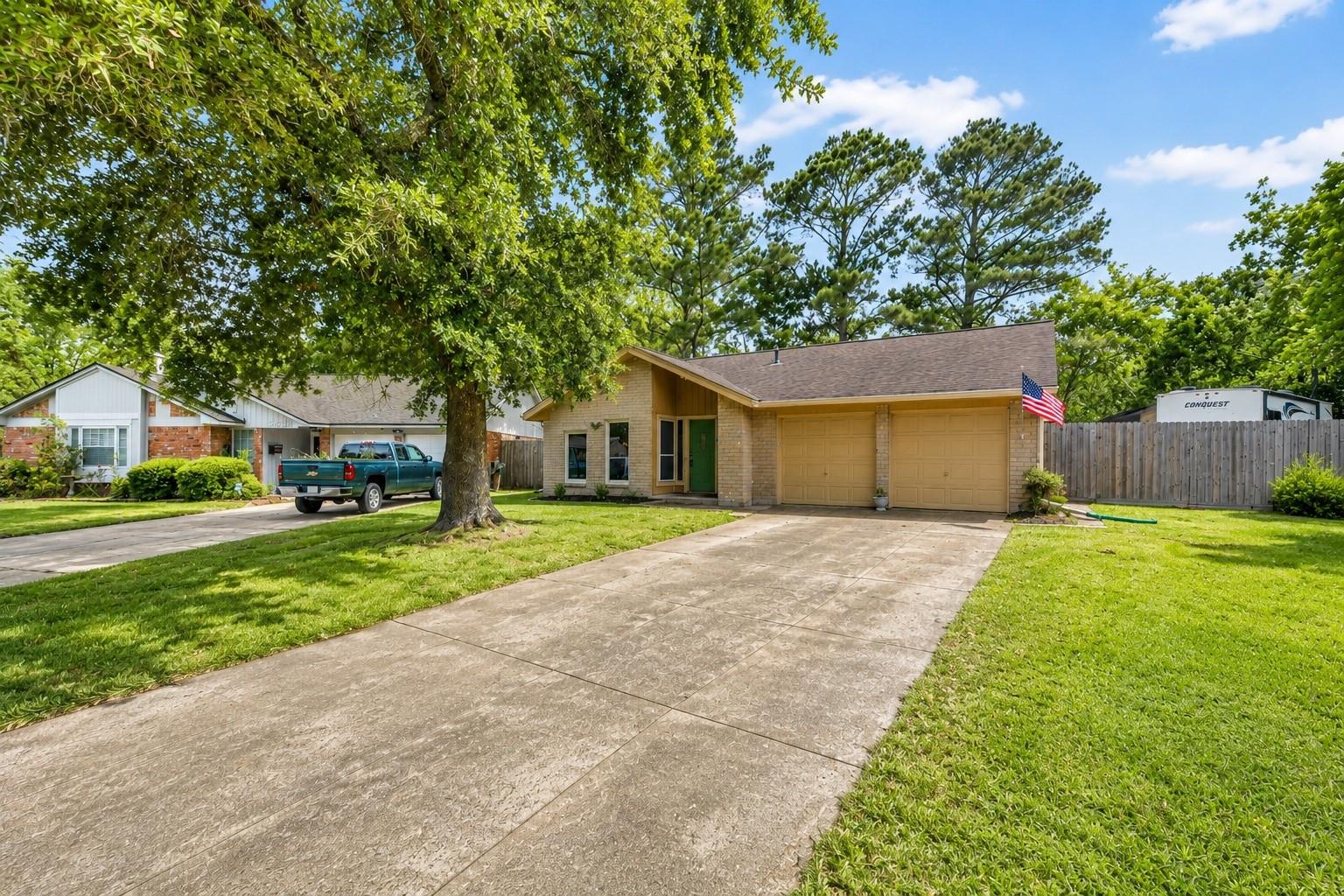 5705 Woodville Lane