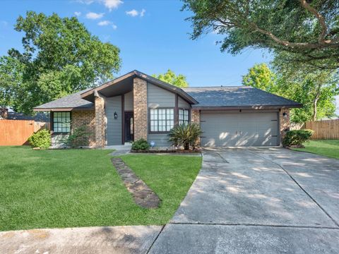 Photo of 4202 W Peachfield Circle, Houston, TX 77014 (MLS # 74750083)