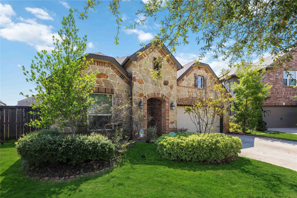 Photo of 931 Abelia Avenue, Richmond, TX 77406 (MLS # 59870104)