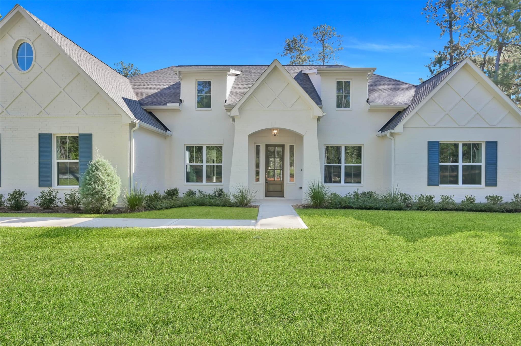 136 Grand View